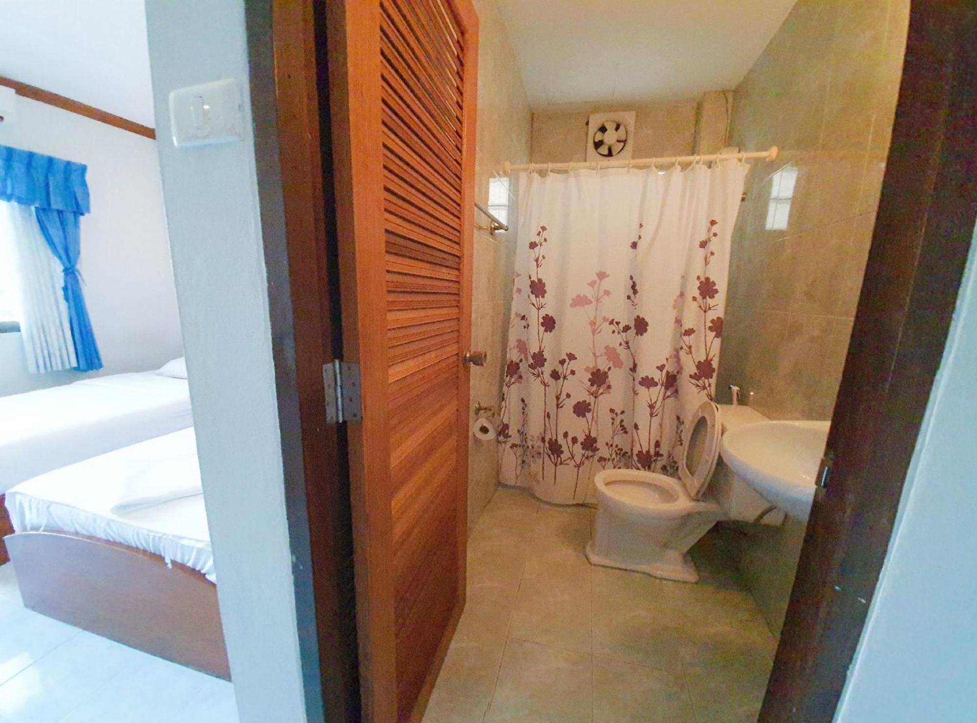 Break Point Hotel Patong Buitenkant foto