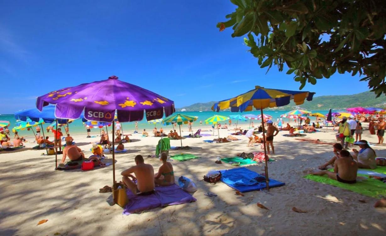 Break Point Hotel Patong Buitenkant foto